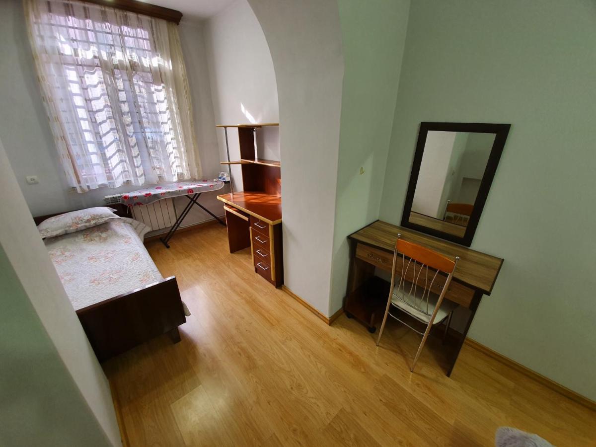 耶烈万Greet Apartament In The Small Centre公寓 外观 照片